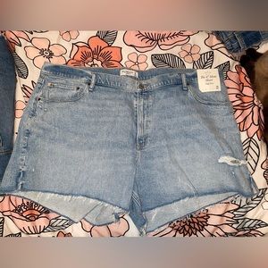 Abercrombie & Fitch Mom Shorts